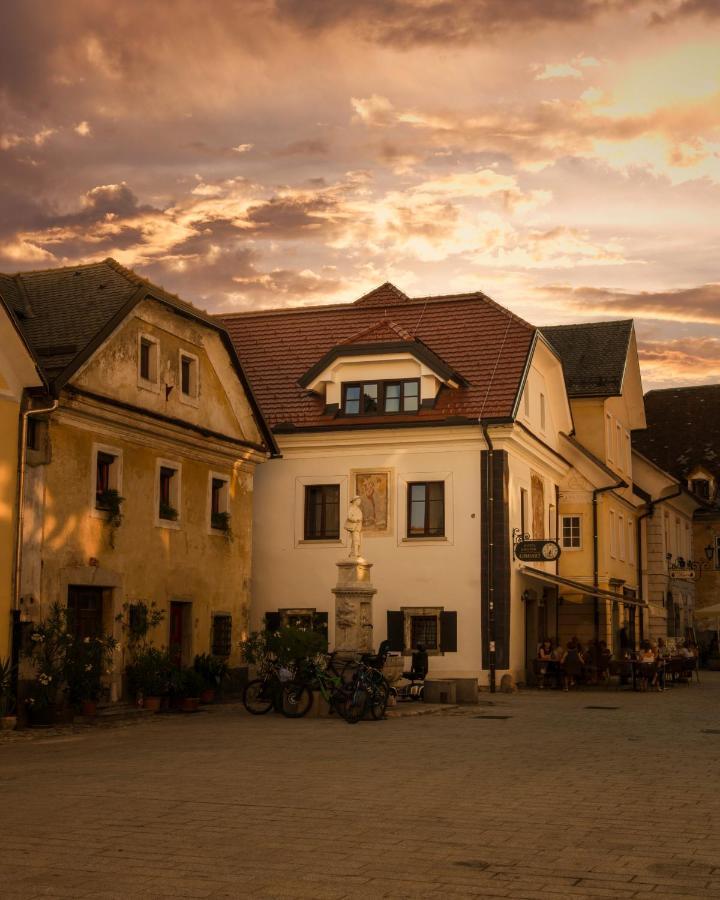 Hisa Linhart, Hotel & Restaurant Radovljica Exterior foto